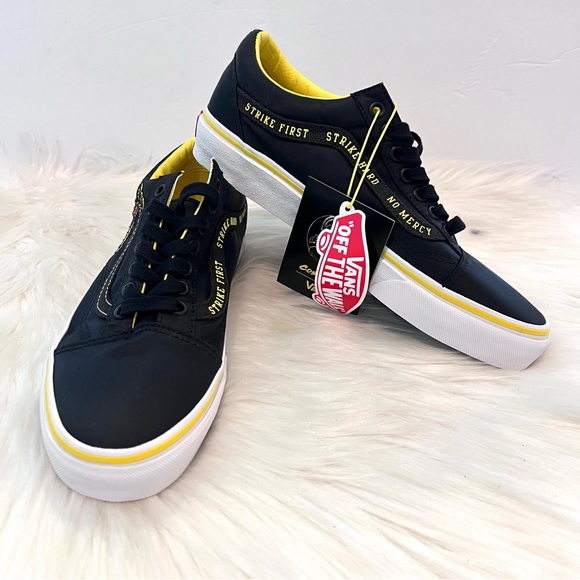 Vans Cobra Kai Low Skate Shoes Sneakers Tennis Shoes Old Skool Men 8  Women 9.5 - Picture 5 of 14